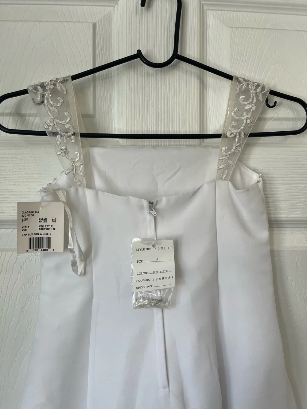 David bridal White Beaded floral A-Line Girl maxi Dress size 6 - Picture 4 of 7
